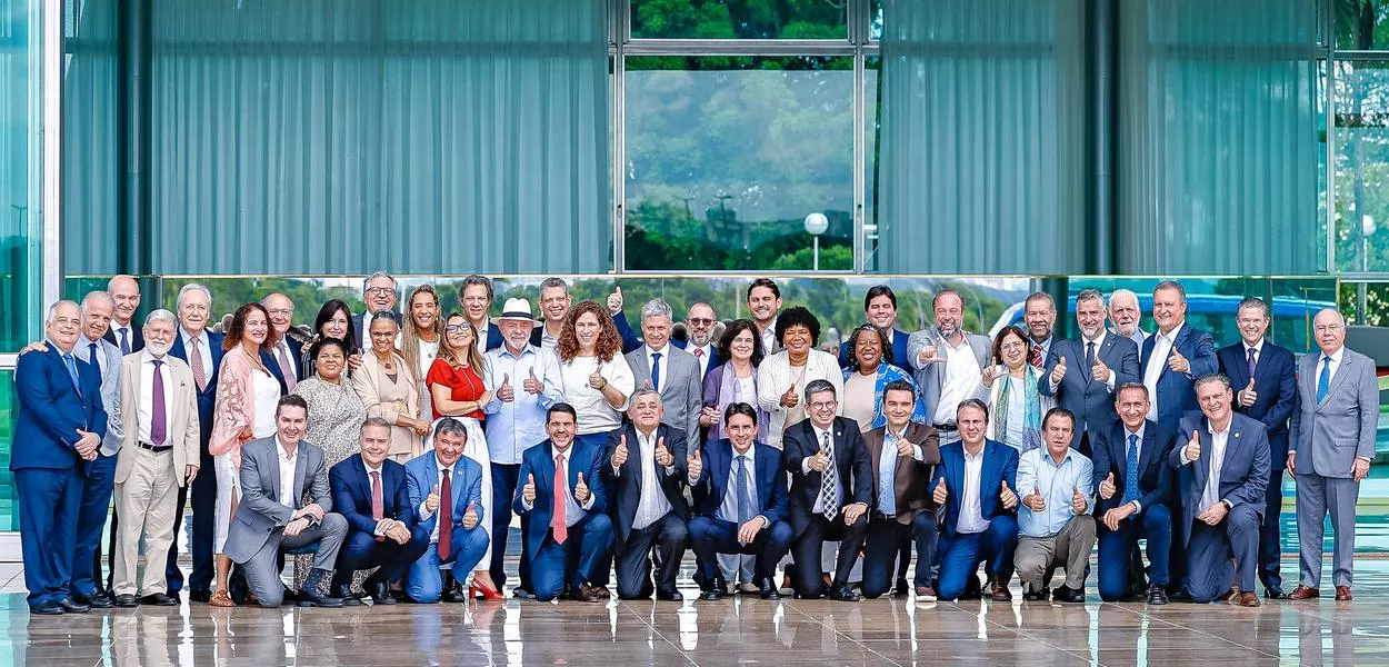 Lula na reunião com ministros
