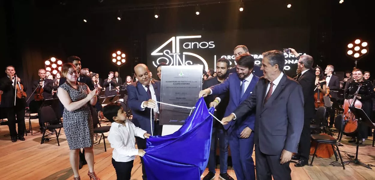 Ibaneis Rocha reinaugura a Sala Martins Pena