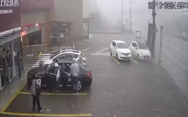 Vídeo mostra momento da queda do avião em Gramado
