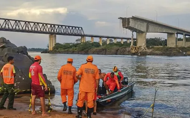 Marinha vai ajudar nas buscas por desaparecidos após queda de ponte entre o Maranhão e o Tocantins