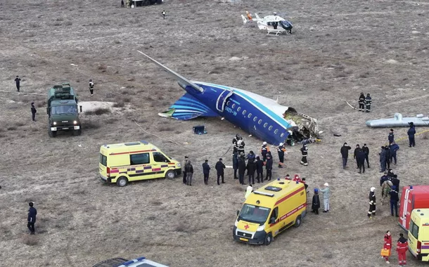 Avião da Embraer cai no Cazaquistão; númeroca independiente palpitemortos ainda é incerto