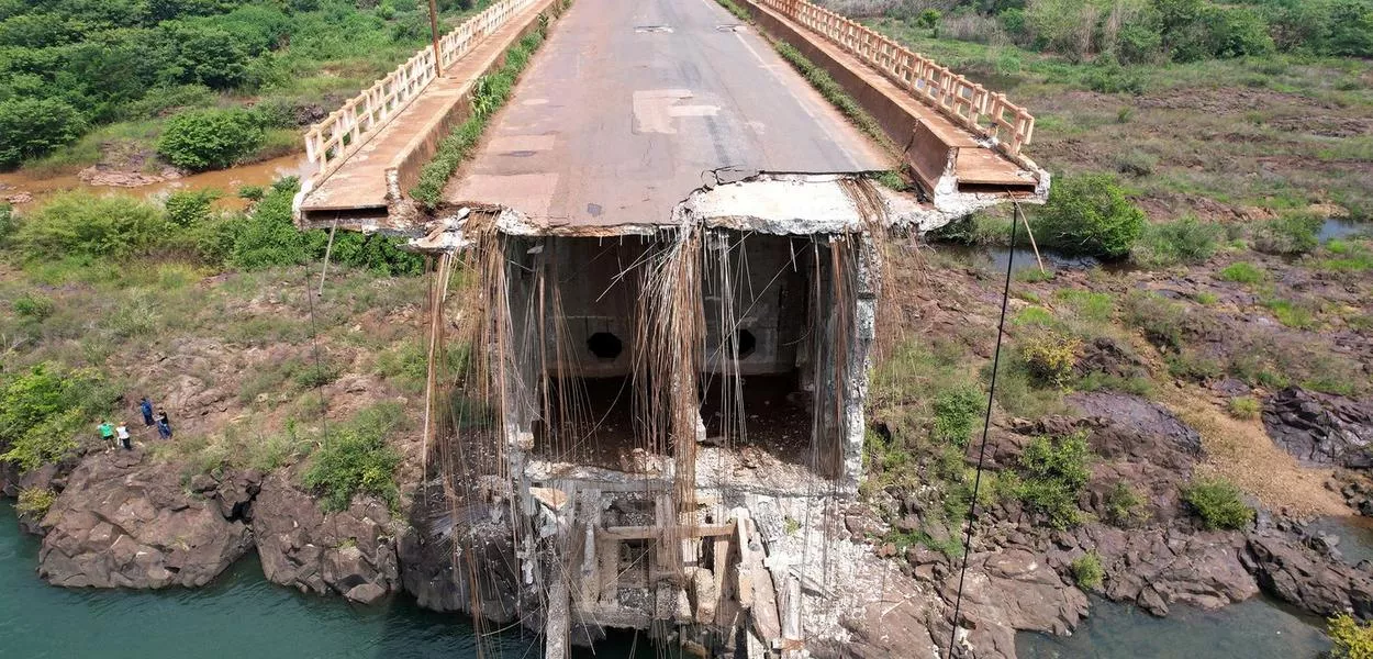 Ponte JK, entre Tocantins e o Maranhão, após colapso de vão central