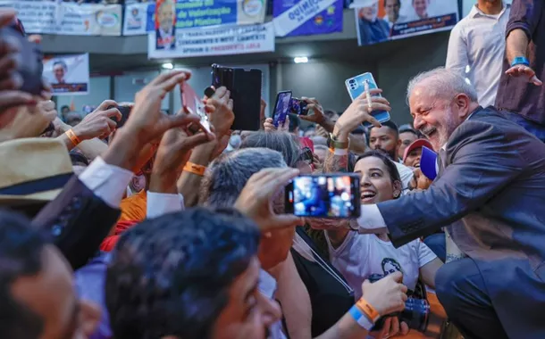 Lula com trabalhadores