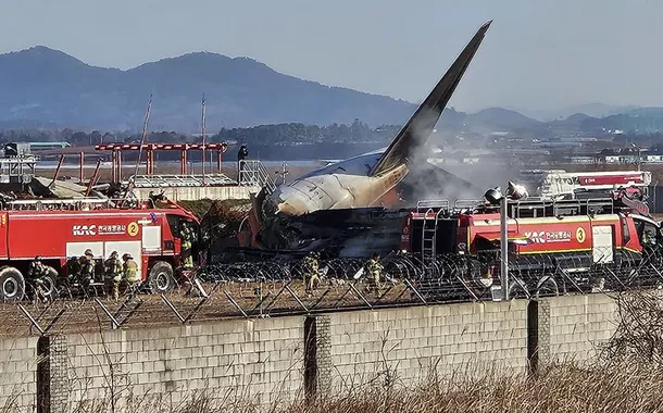 Avião sai da pista na Coreia do Sul, explode e deixa 179 mortos (vídeo)