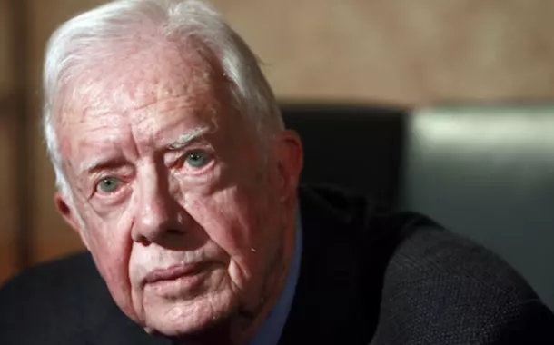 Ministro das Relações Exteriores da China expressa profundas condolências pelo falecimento do ex-presidente dos EUA Jimmy Carter