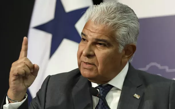 Presidente do Panamá diz aos EUA que parem com "mentiras e falsidades" sobre o canal