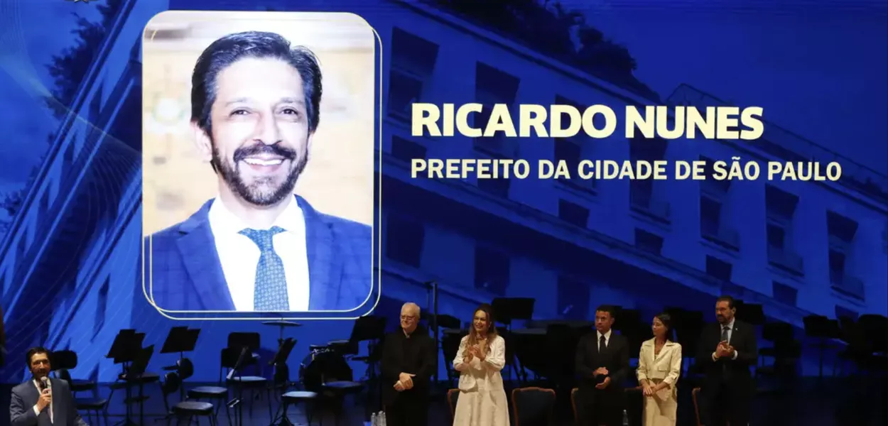 Ricardo Nunes toma posse em São Paulo