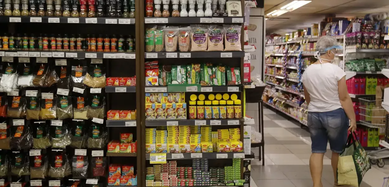 Quaest: oito em cada dez brasileiros sentem aumento nos preços dos alimentos