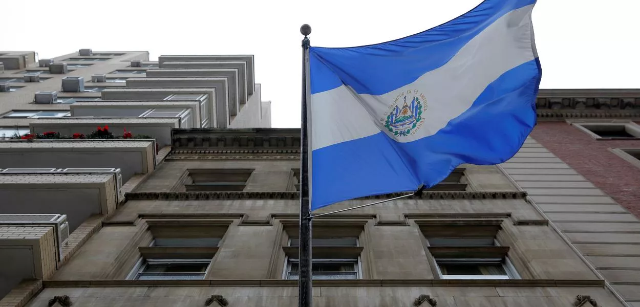 Foto da bandeira de El Salvador