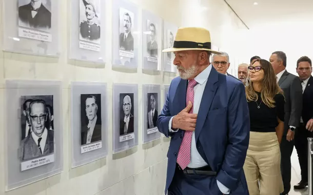 Lula na galeria de ex-presidentes do Palácio do Planalto - 9/1/25