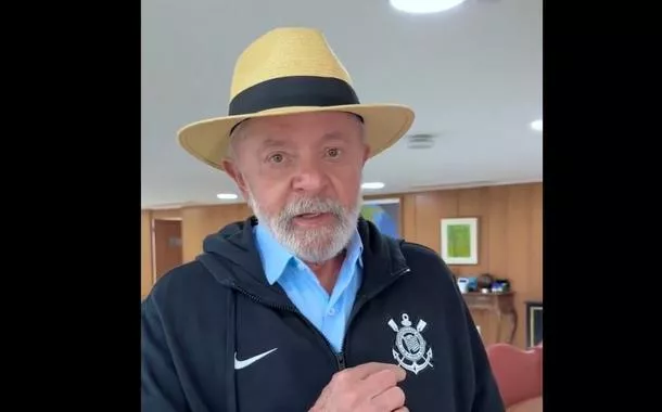 Lula anuncia PIX para o Corinthians e desmente fake news (vídeo)