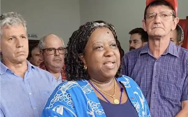 A ministra Macaé Evaristo visitou o acampamento do MST