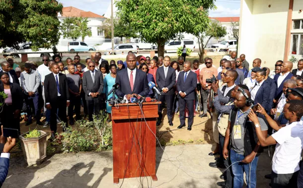 Presidente eleito de Moçambique pede paz em meio a protestos sangrentos dias antes da posse