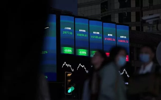 Ações da China atingem máxima em 3 anos e meio com terras raras, turismo e otimismo sobre comércio