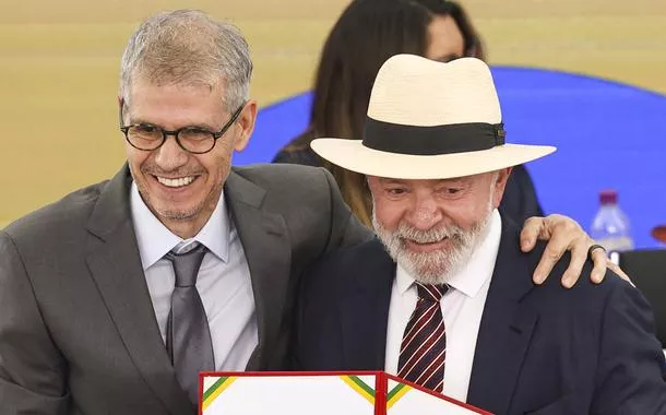 Lula cobra ministros por alinhamento e comunicação em reunião estratégica