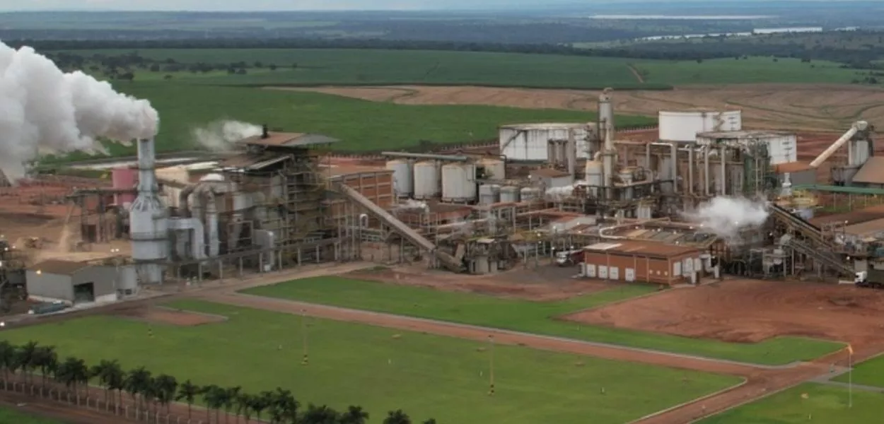 Unidade da Companhia Mineira de Açúcar e Álcool 