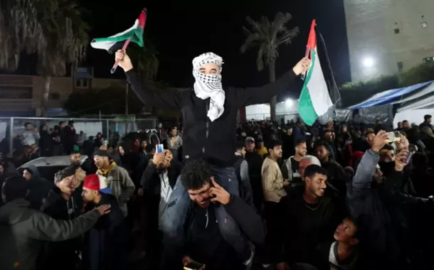 População de Gaza celebra início do cessar-fogo: “Todos estão felizes, especialmente as crianças"