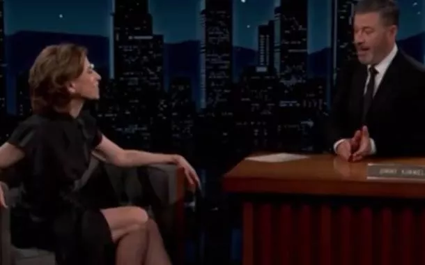 Fernanda Torres brilha no ‘Jimmy Kimmel Live!’ e exalta "Ainda Estou Aqui" (vídeo)