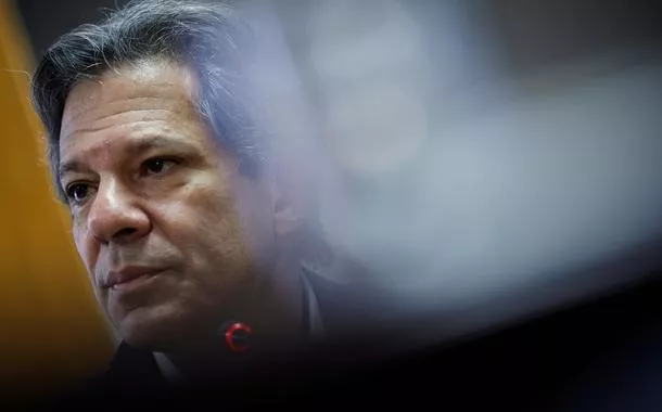 Haddad e Eduardo Bolsonaro são os nomes mais rejeitados na disputa presidencial, diz Quaest