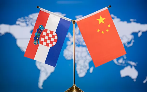 Xi Jinping felicita Zoran Milanovic por reeleição como presidente croata