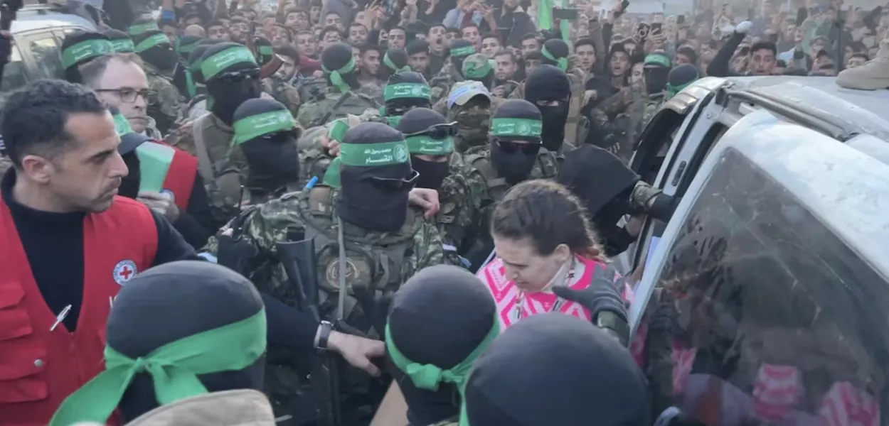 Reféns israelenses são libertadas pelo Hamas