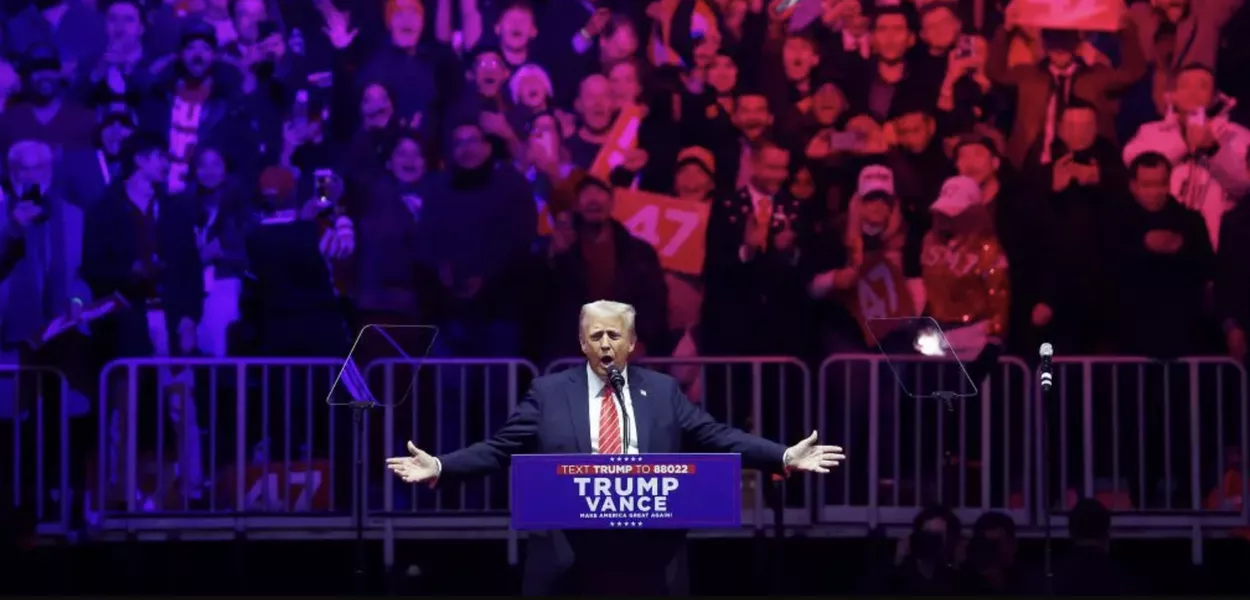 Trump faz discurso na véspera da posse