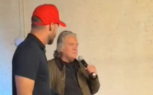 Eduardo Bolsonaro e Steve Bannon