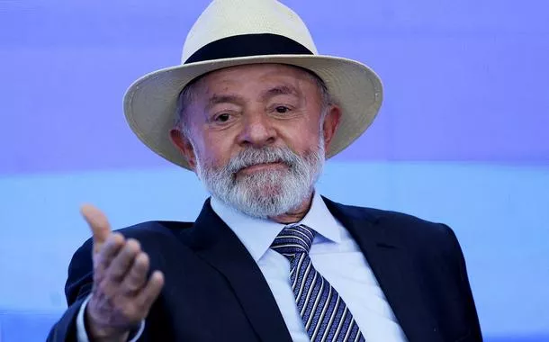 Lula avalia indicar nome do Centrão para a liderança do governo na Câmara