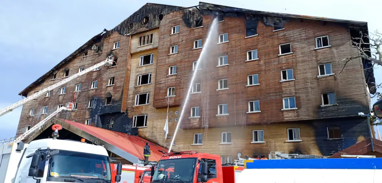Incêndio em hotal na Turquia