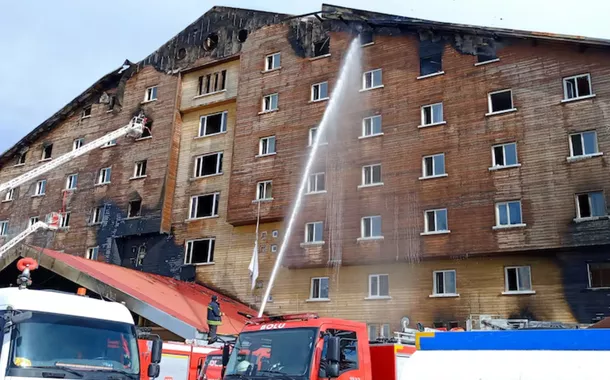 Incêndio em hotal na Turquia