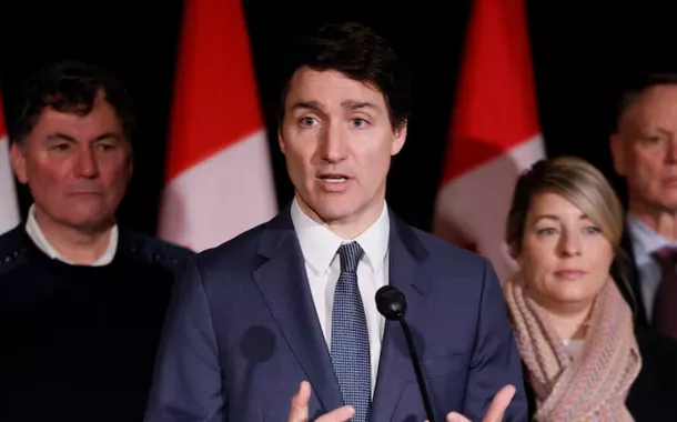 Indignado, Trudeau diz que o Canadá sempre esteve ao lado dos Estados Unidos 'na vida e na morte'