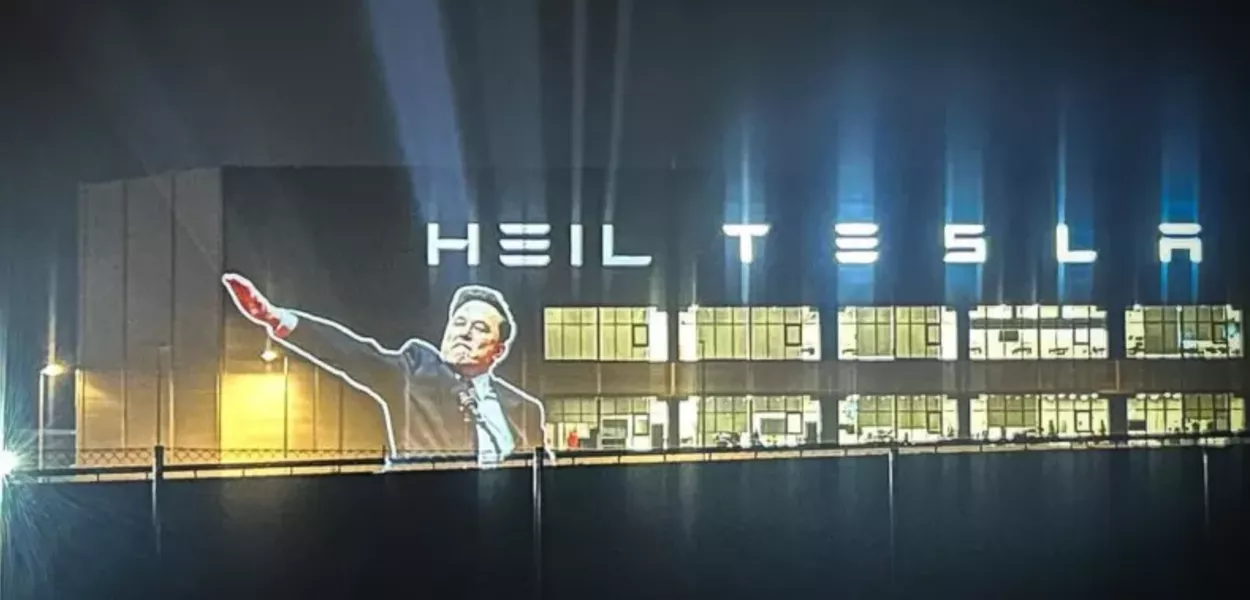 projeção em fábrica da Tesla na Alemanha