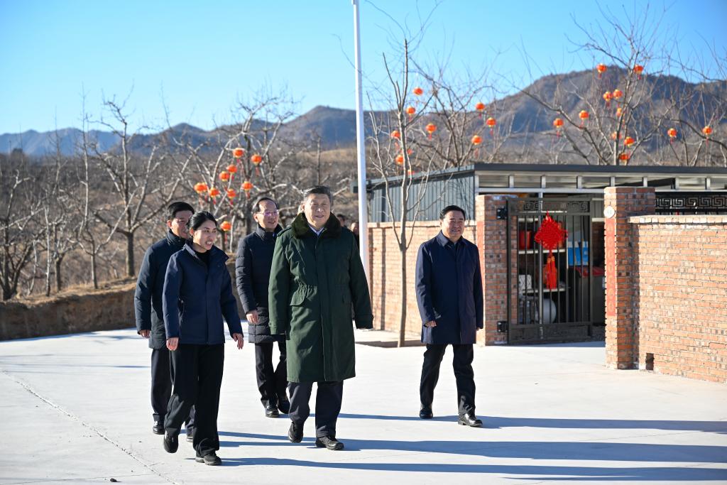 Xi visita moradores afetados pelas enchentes no nordeste da China