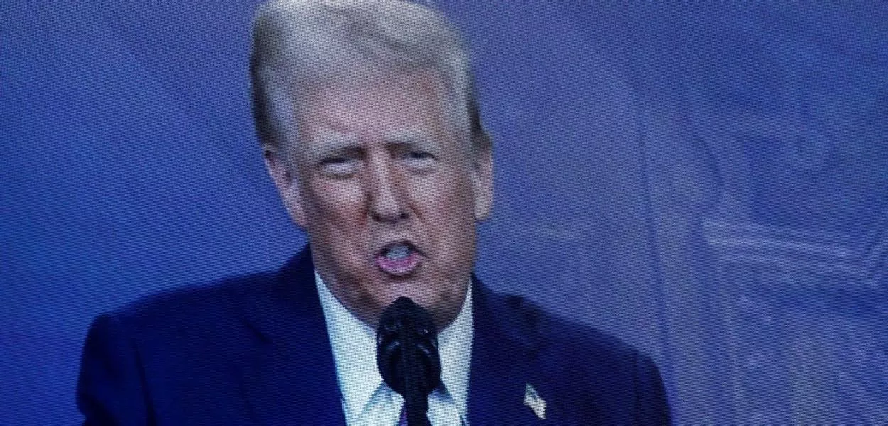 Presidente dos EUA, Donald Trump, discursa por videoconferência no Fórum Econômico Mundial em Davos, na Suíça - 23/01/2025
