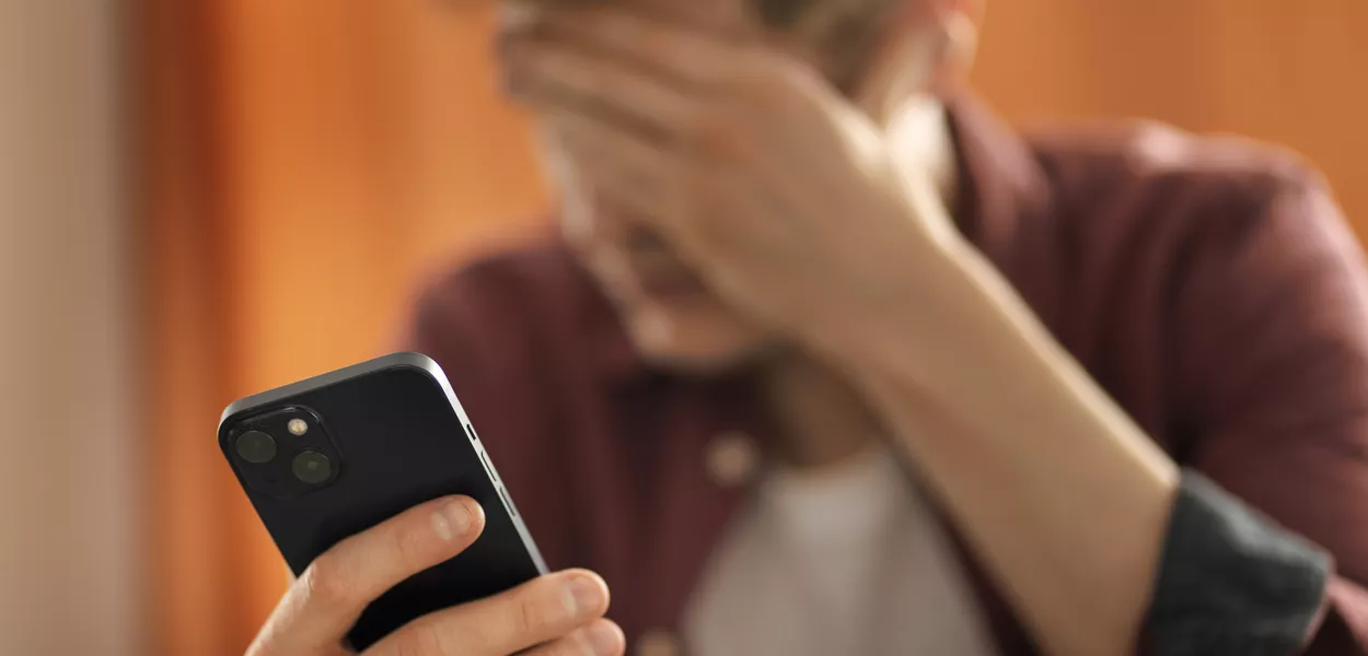 Operação apreende dois adolescentes por incentivar crimes em lives na internet