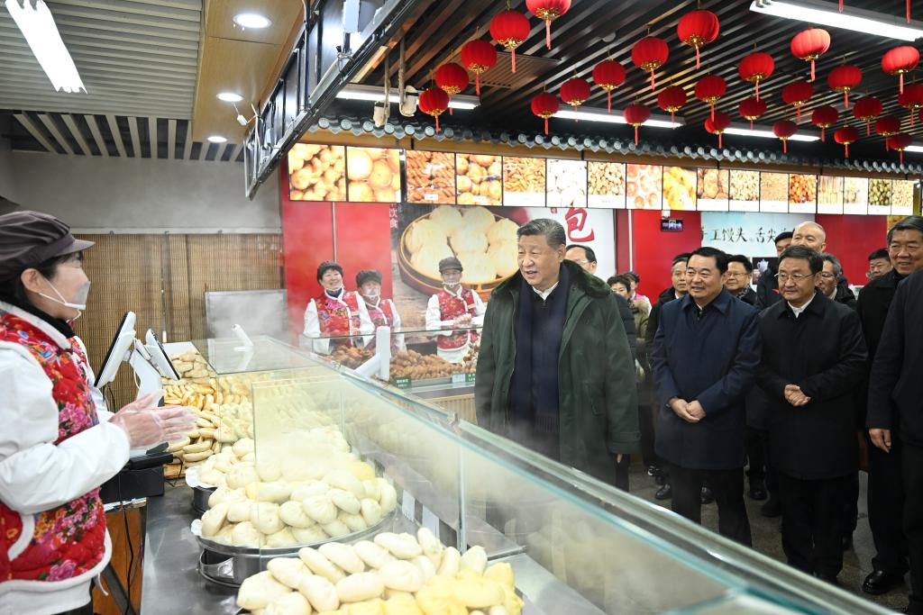 Xi inspeciona cidade do nordeste da China antes da Festa da Primavera