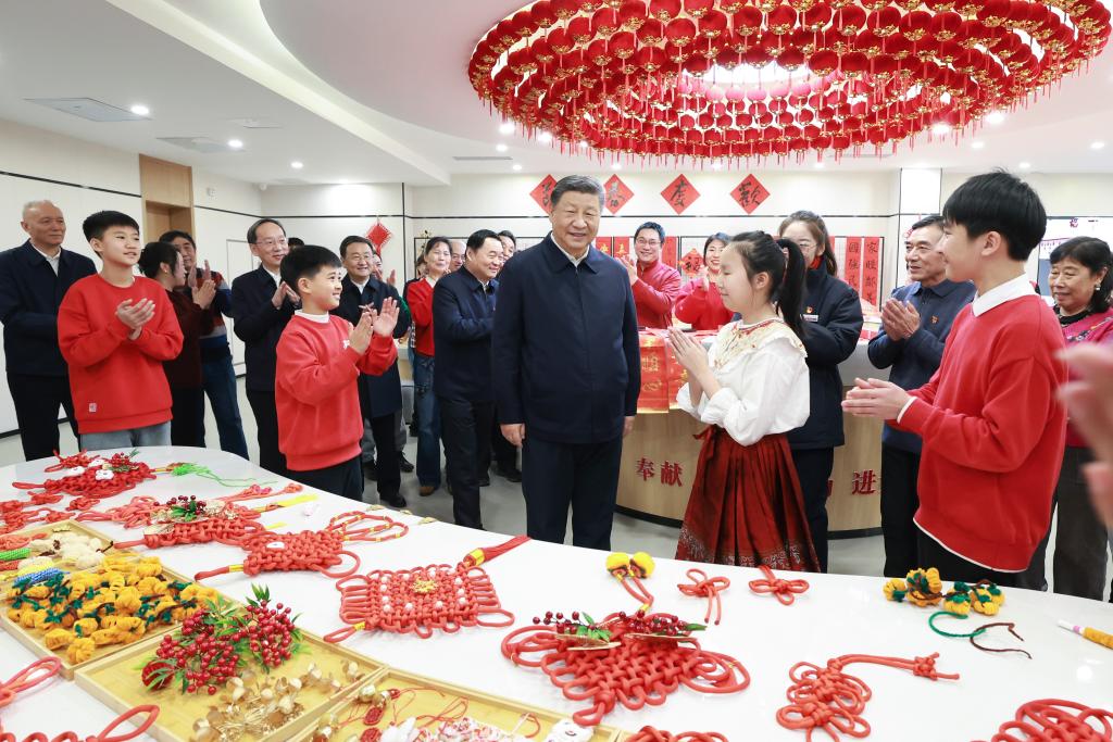 Xi inspeciona cidade do nordeste da China antes da Festa da Primavera