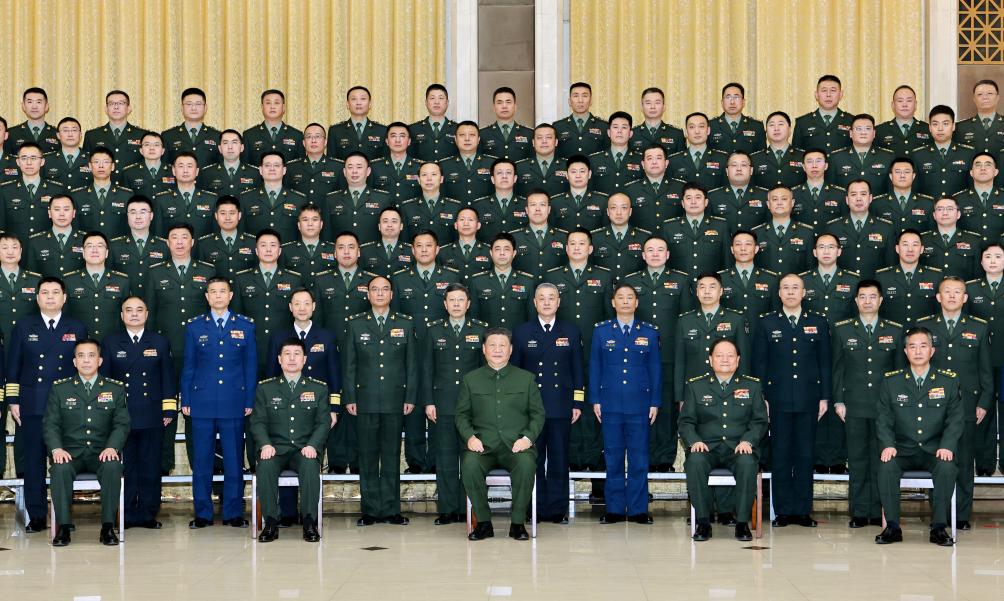 Xi estende saudações pela Festa da Primavera a todos os militares