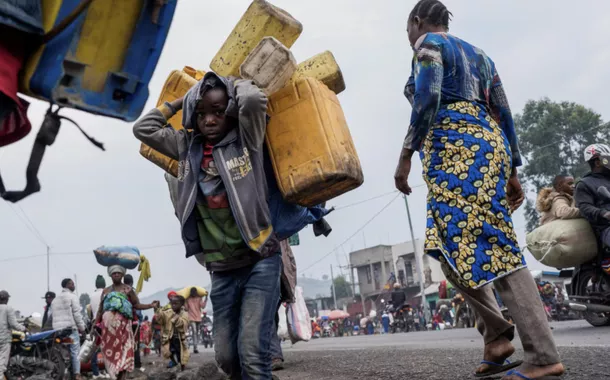 Milícia apoiada por Ruanda diz que capturou grande cidade no Congo democrático