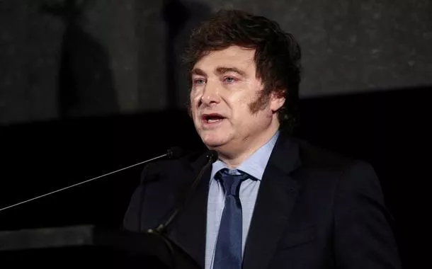 Presidente da Argentina, Javier Milei, discursa em evento, em Montevidéu, no Uruguai - 06/12/2024