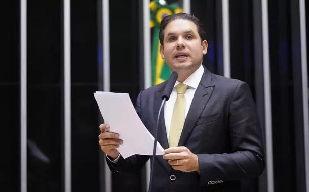 Jantar em SP reúne líderes do governo e bolsonaristas em apoio a Hugo Motta