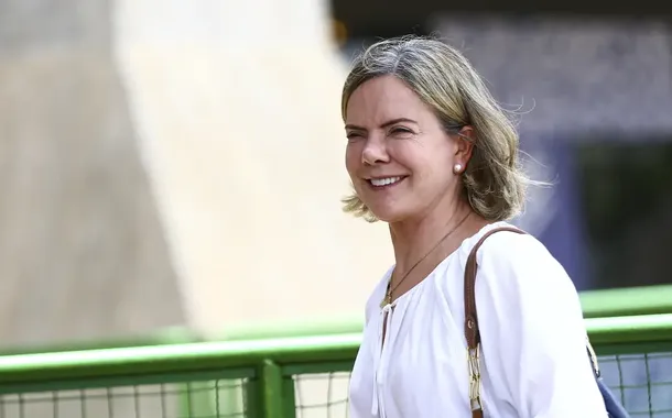 Nomeação de Gleisi para articulação política do governo Lula repercute: “tem firmeza política e flexibilidade tática”