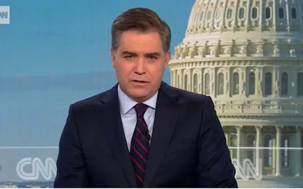 Jornalista da CNN crítico de Trump anuncia demissão no ar: 'nunca é um bom momento para se curvar a um tirano'