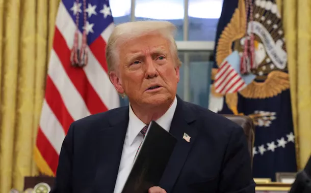 Trump confirma tarifas contra a União Europeia e amplia tensões comerciais globais