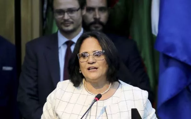 Damares Alves é confirmada como presidente da Comissão de Direitos Humanos do Senado