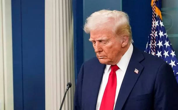Trump diz que americanos podem sentir "dor" em guerra comercial com México, Canadá e China