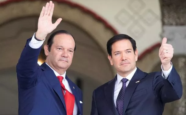 Após pressão do governo Trump, Panamá anuncia saída da Rota da Seda chinesa e passagem de navios militares dos EUA