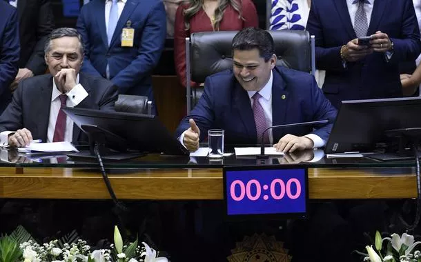 No Congresso, Alcolumbre prega pacificação e Legislativo "forte"