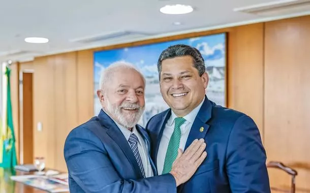 Lula dá carta branca a Alcolumbre para definir futuro de ministros do União Brasil