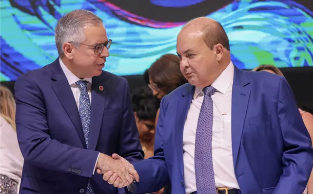 Ibaneis Rocha na posse da nova direção da OAB-DF